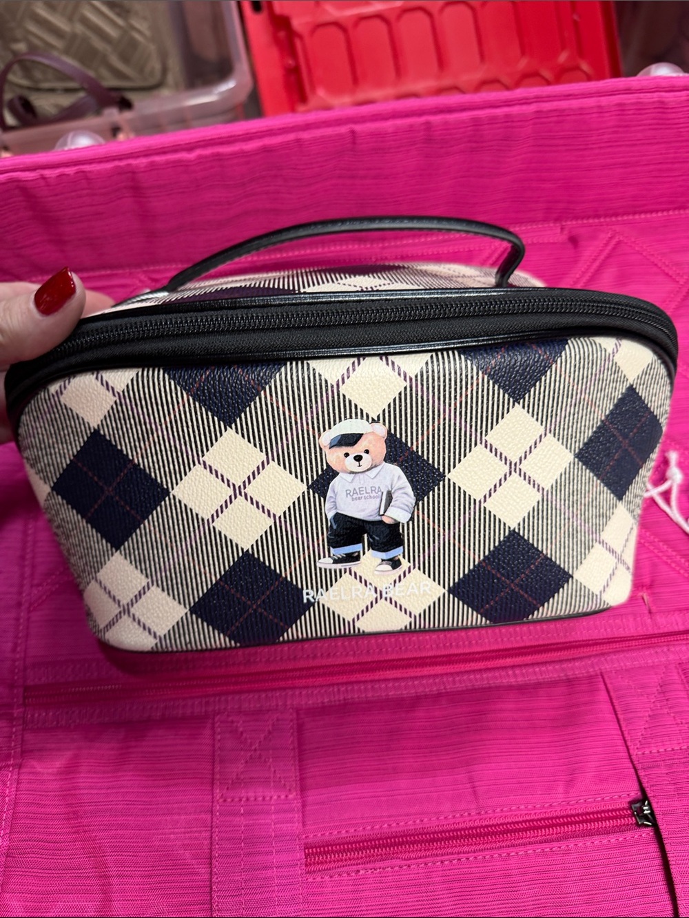 Bear 🐻 Bear Plaid Travel Toiletry Bag - Beige & Navy